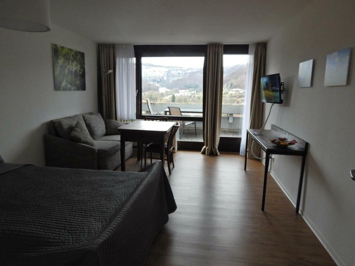 Free Apartment - Schoenblick Bad Urach Dış mekan fotoğraf